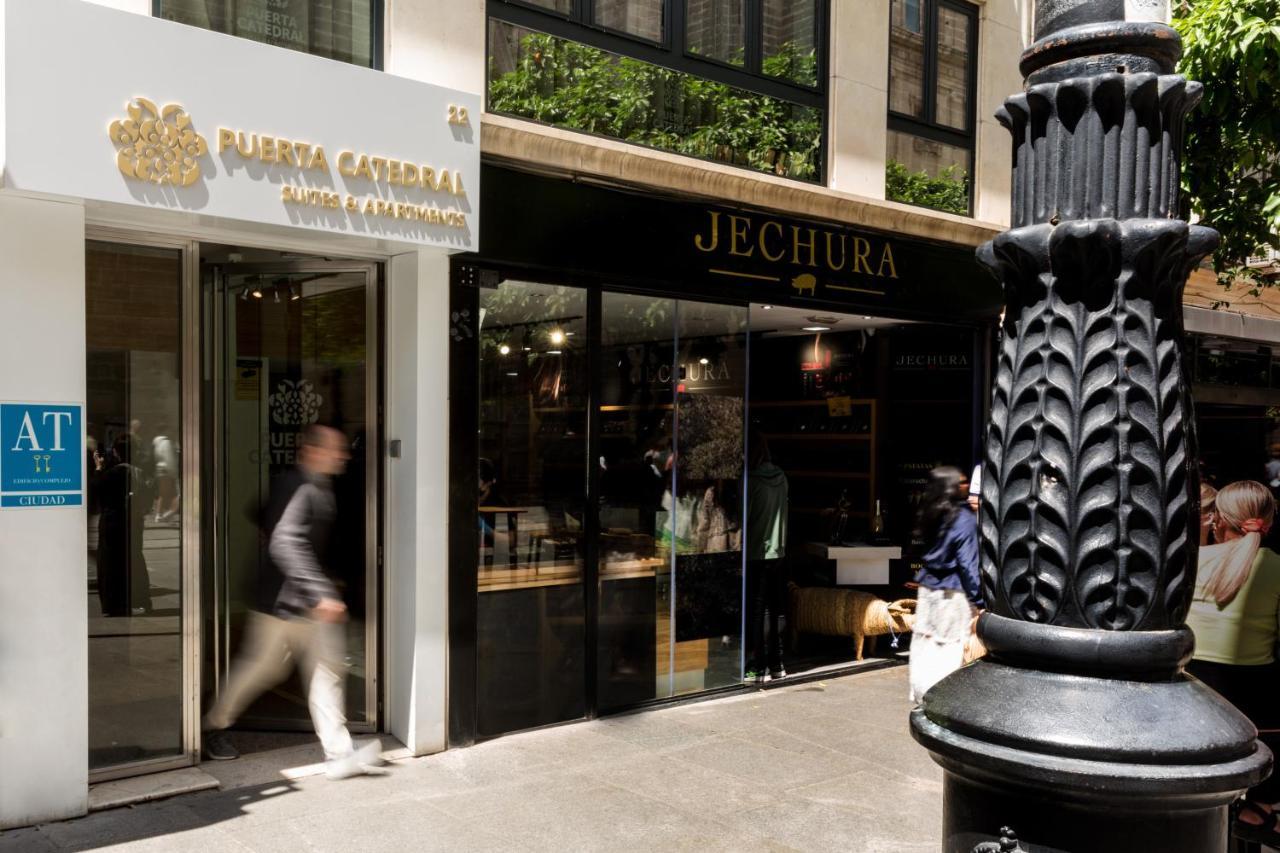 Puerta Catedral Suites เซบีญา ภายนอก รูปภาพ
